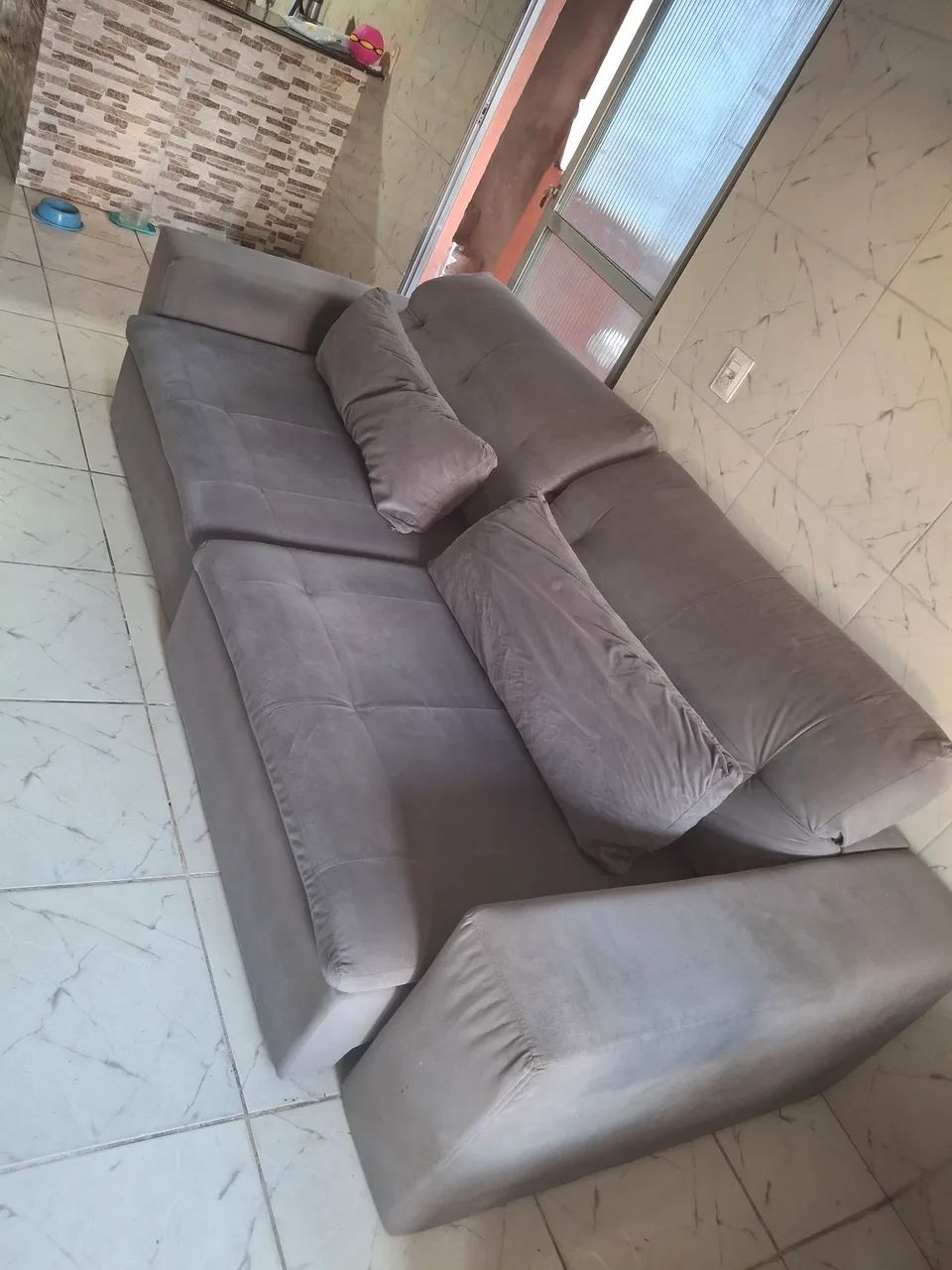 2.70m gray retractable sofa, recently refurbished, NO STAINS.64595871808386123