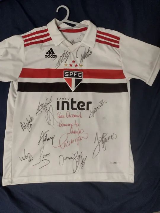 Camisa do São Paulo autografada por diversos jogadores