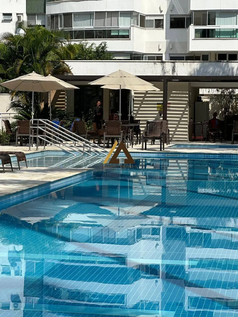 LOCAÇÃO - EXCELENTE APARTAMENTO MOBILIADO - CONDOMÍNIO VIVERDE