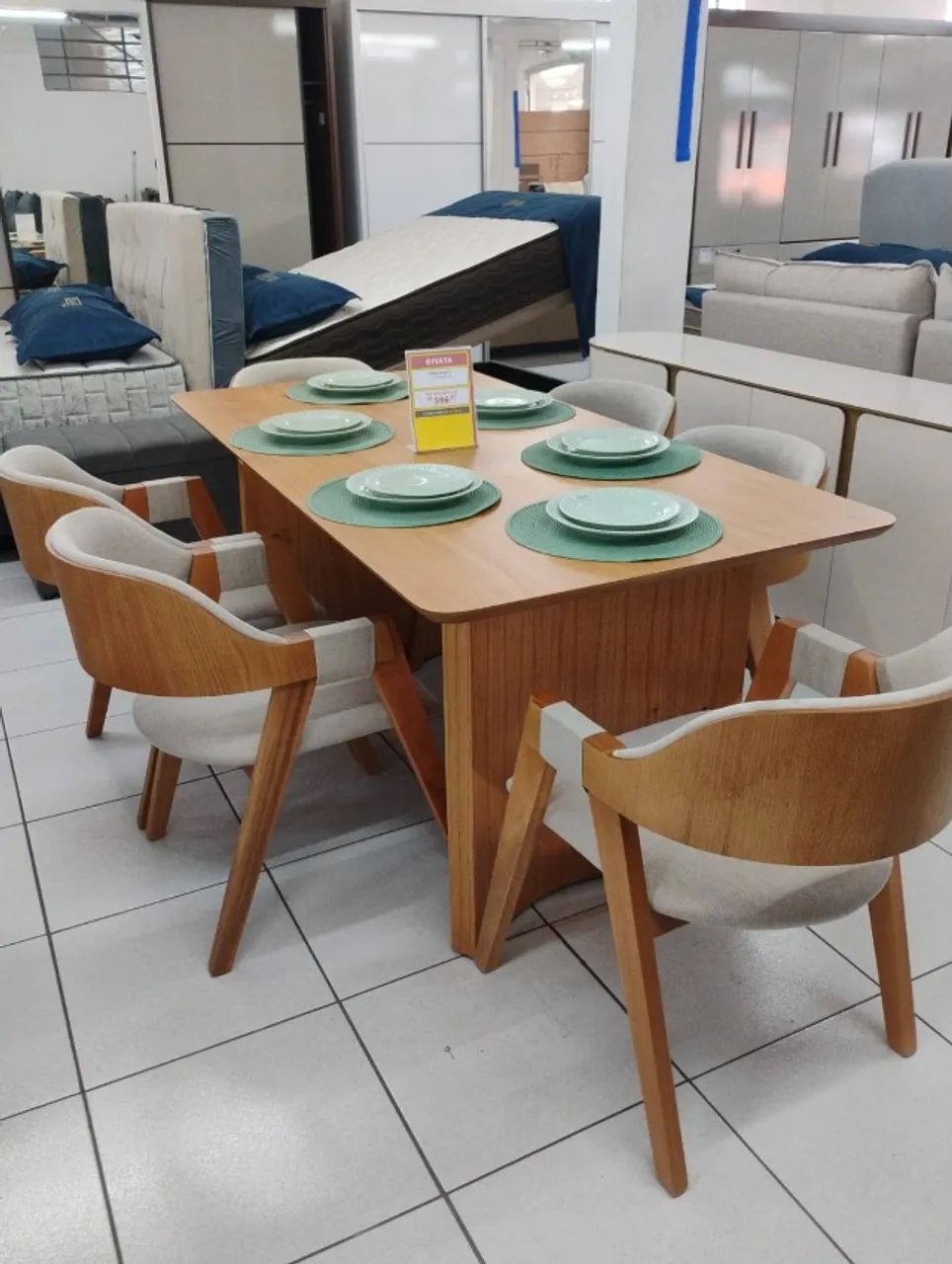 Mesa de jantar 6 poltronas plus