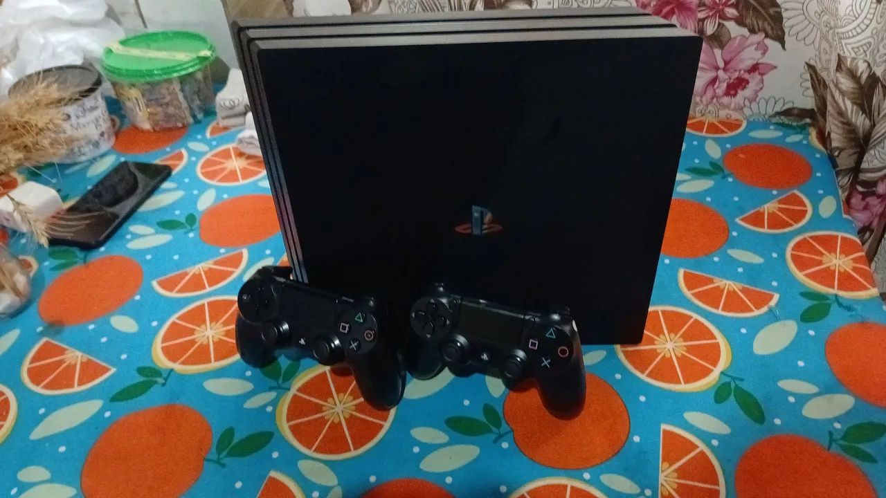 Vendo PS4 PRO