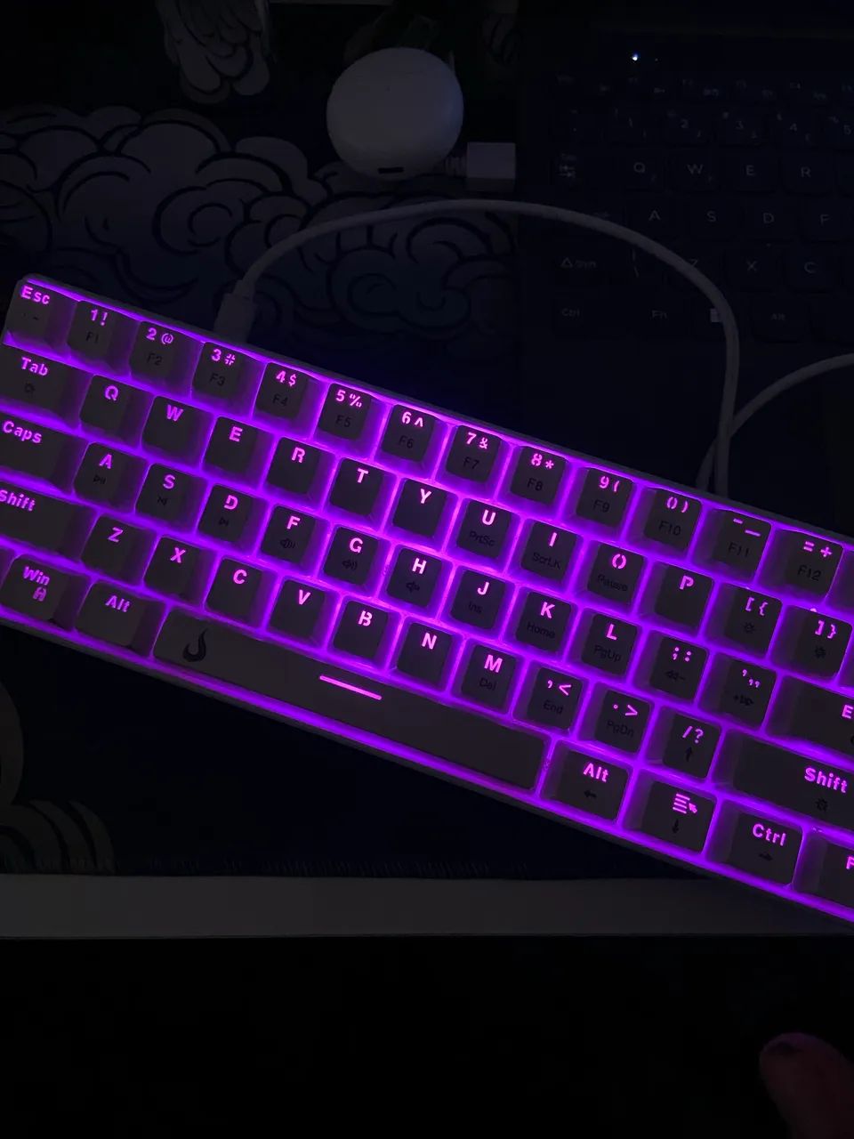 Teclado 60%418417337844387840