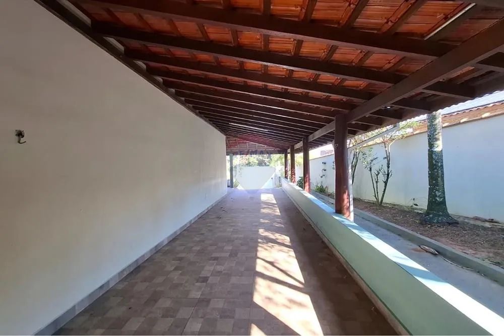 Chácara com 3 dormitórios, quintal grande - Foto 5