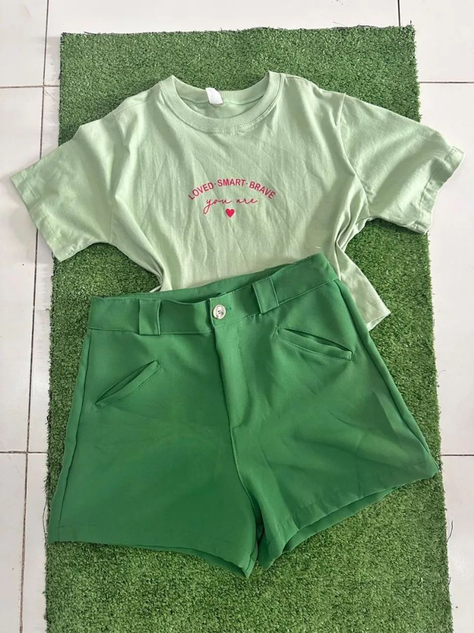 Vendo Roupas e Cabides para Lojistas - Foto 2