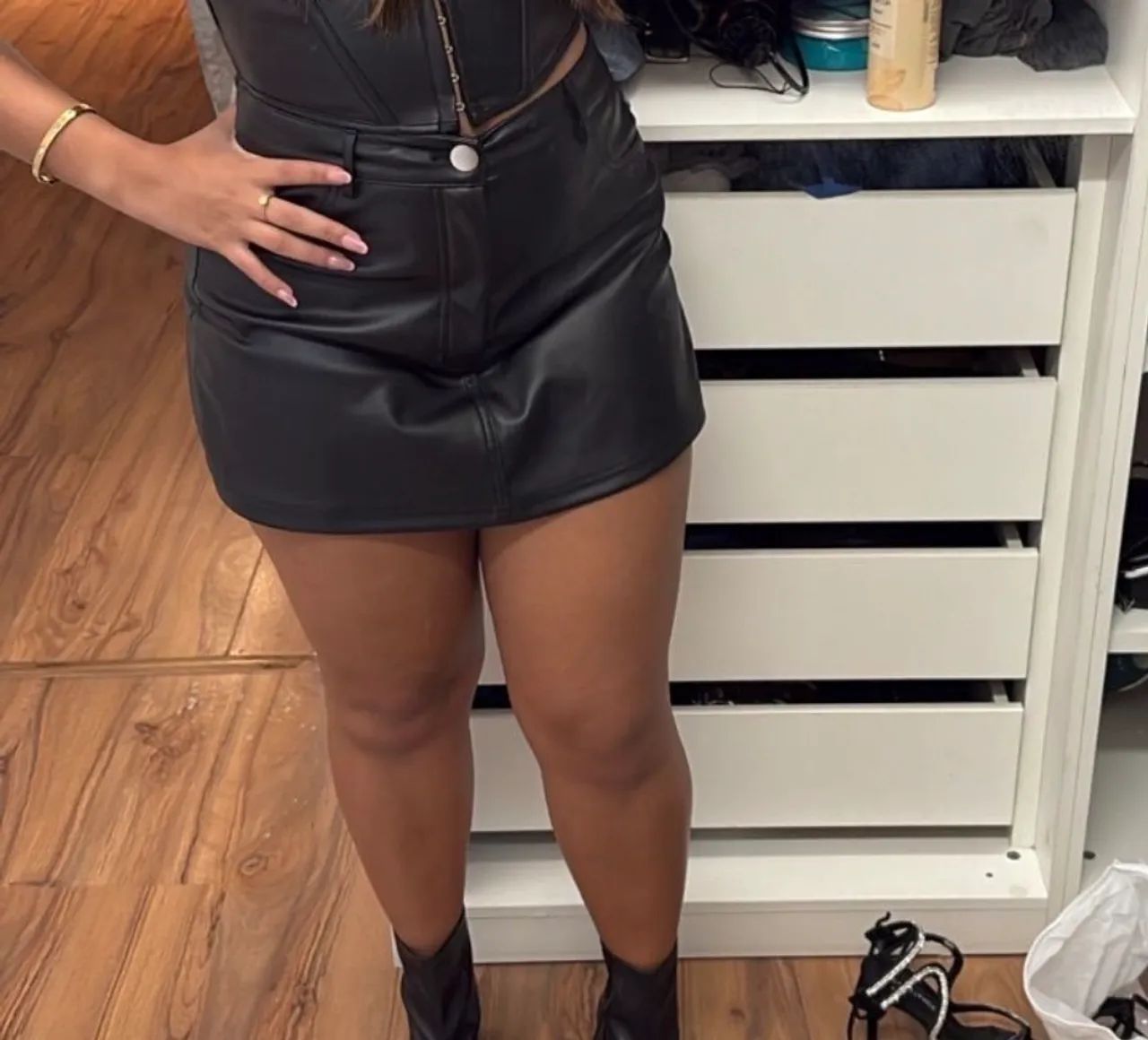 Short saia Renner de couro 