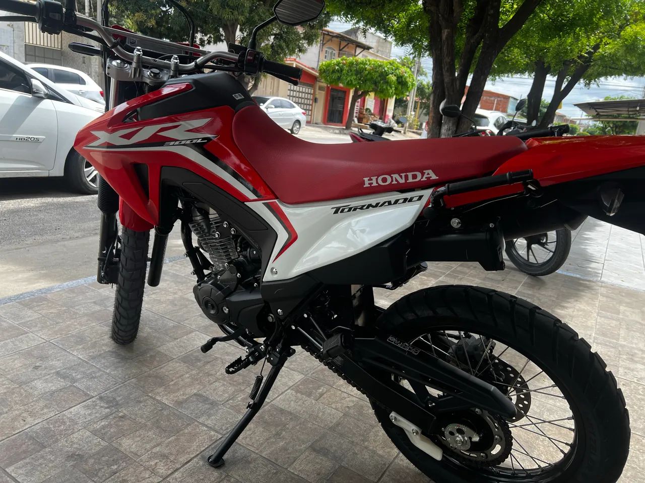XR TORNADO 300 - Foto 5