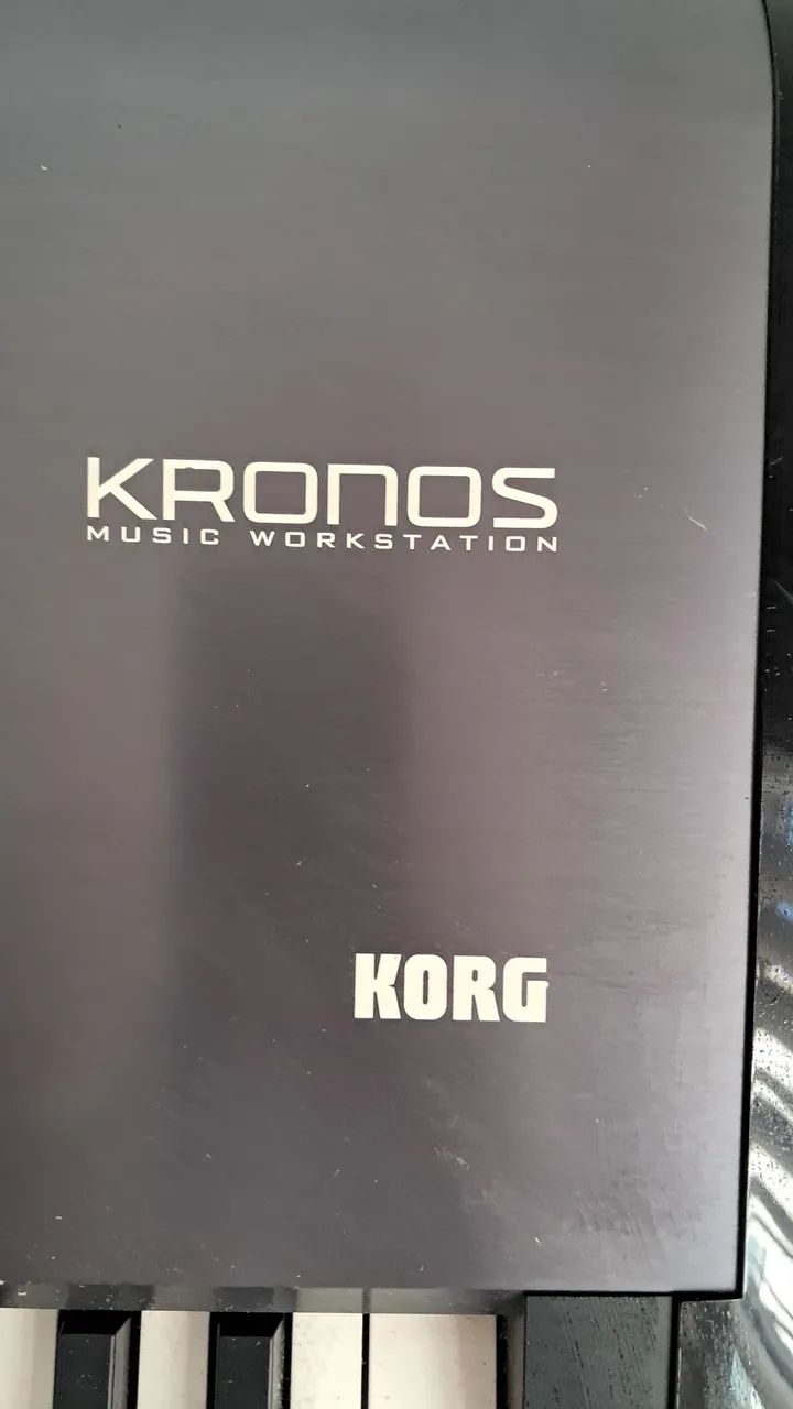 Teclado Korg Kronos 88 Workstation - Foto 4
