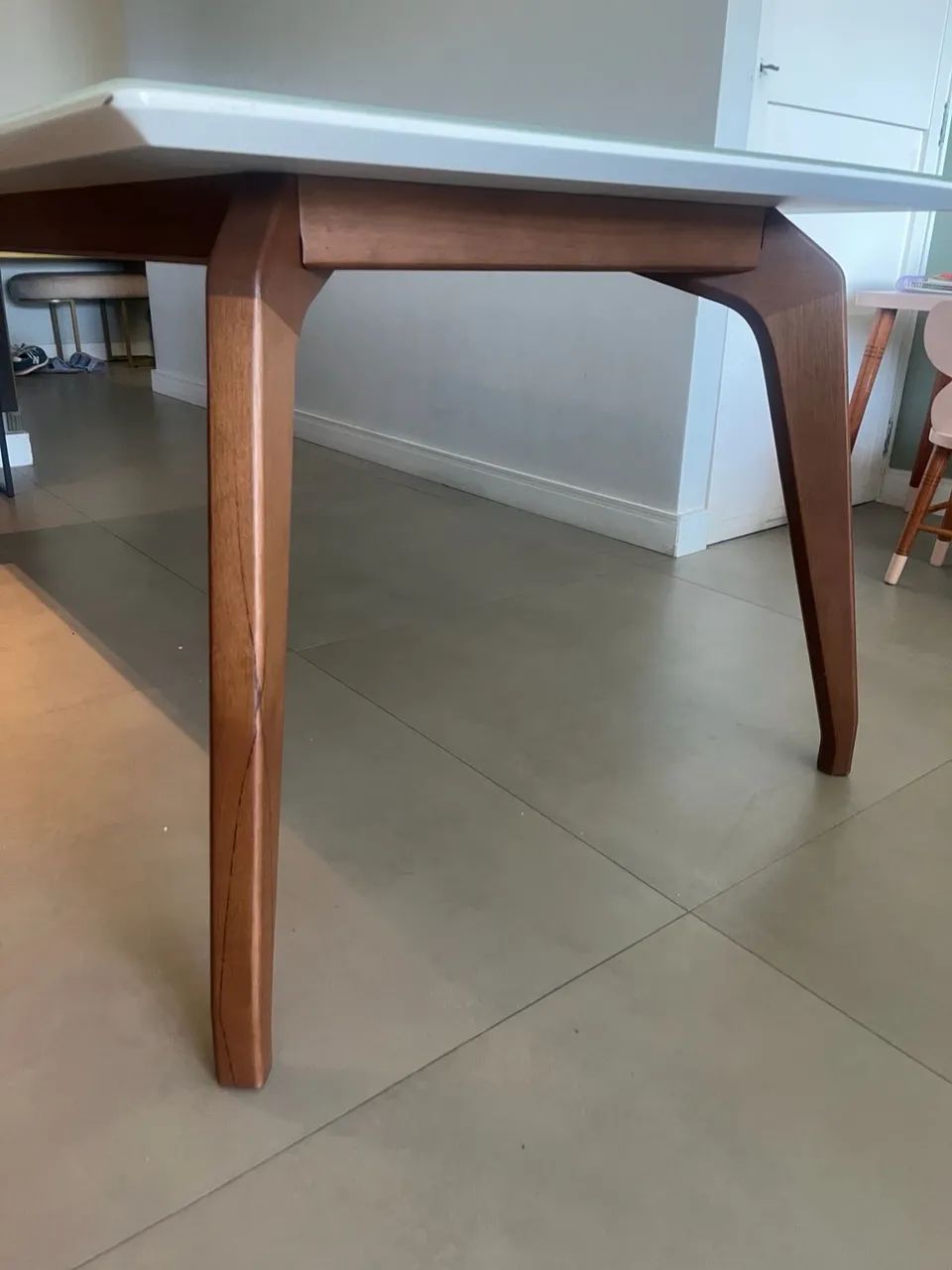 Mesa 6 lugares (com cadeiras) - Foto 2