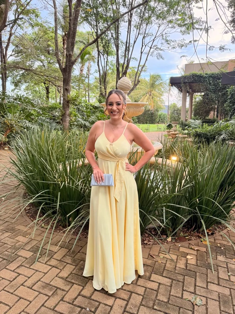 Vestido amarelo veste 40/42