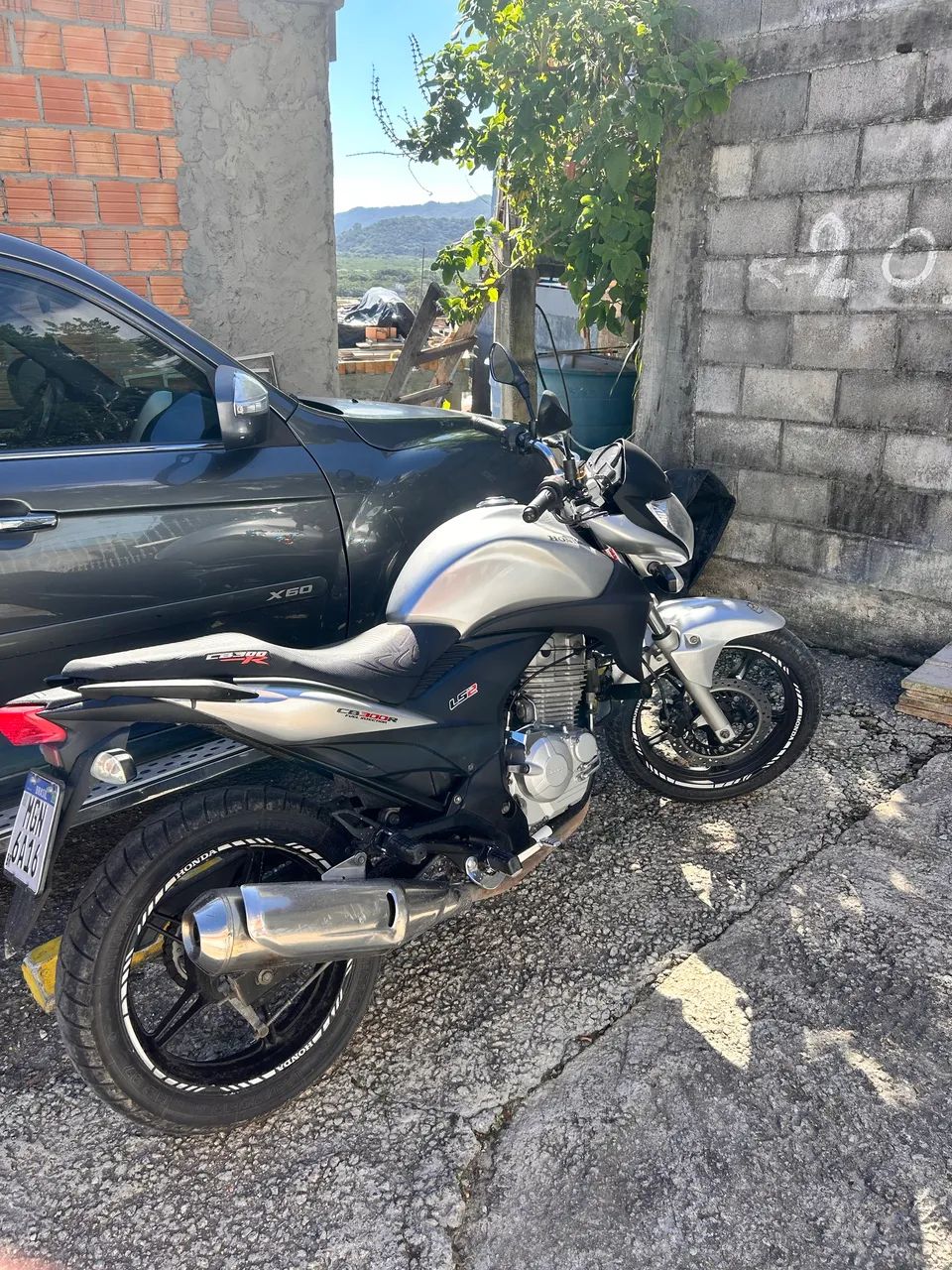 Honda cb300r em ótimo estado!! 