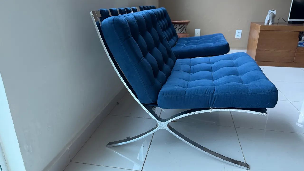 Kit com 2 Poltronas Barcelona Azul-Marinho - Excelente Estado - Foto 3