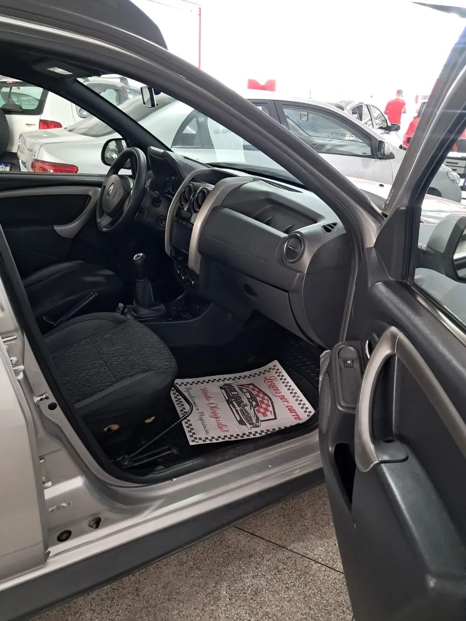 Renault Duster Oroch Exp. 1.6 Hi-flex 16V Mec., foto 6 de 11