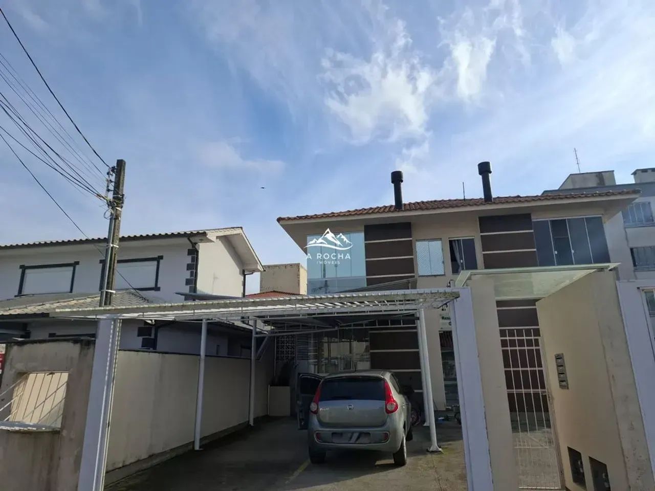 APTO DE 02 DORMITÓRIOS, SACADA COM CHURRASQUEIRA. NOVA PALHOÇA - PALHOÇA