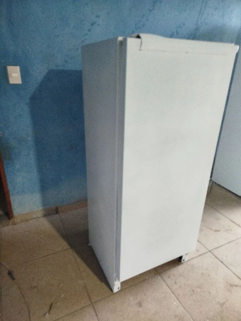 Geladeira bem conservada motor original nunca foi mexido faço entrega dentro da cidade  - Foto 2