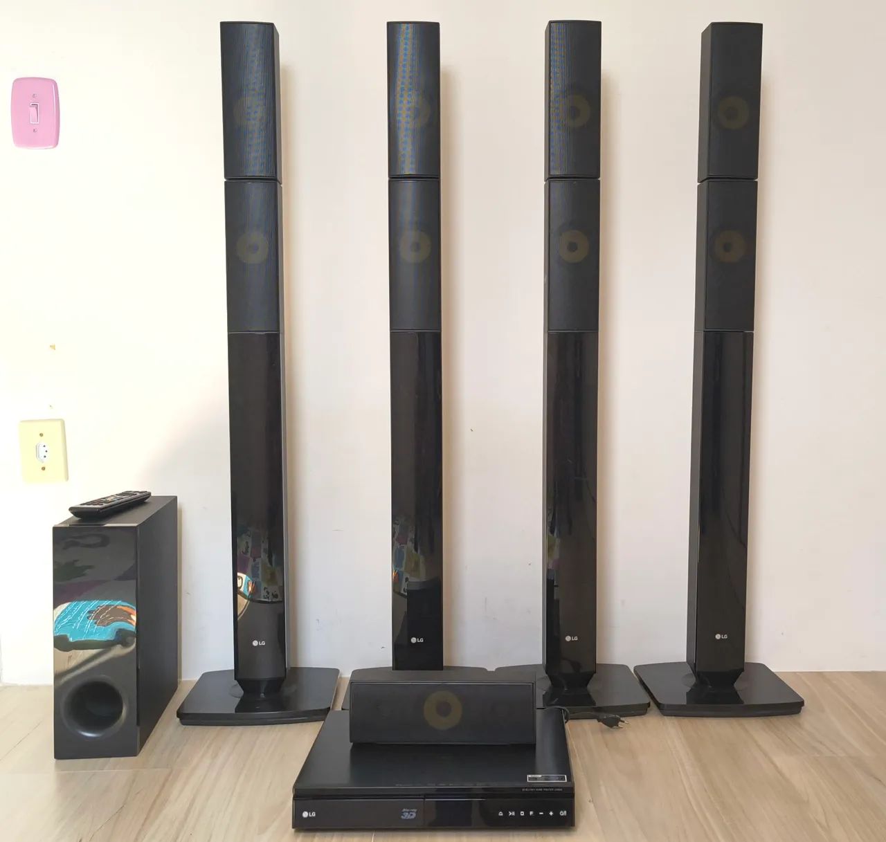Home Teather LG LHB645N