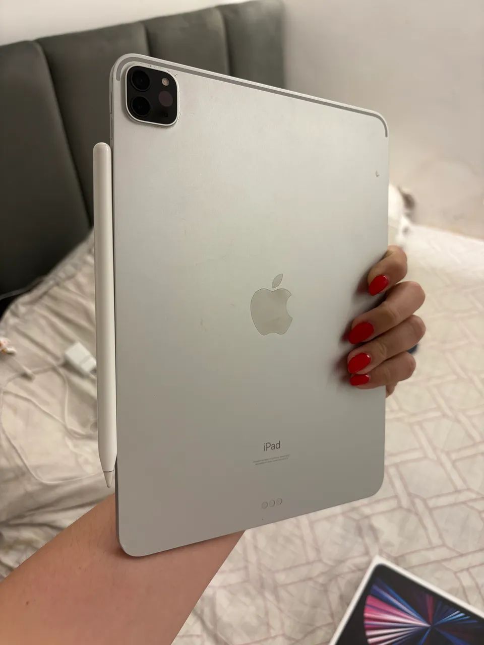 iPad Pro 11 3ª geração (M1) 128GB Wi-Fi + Apple Pencil 2 + Teclado Bluetooth - Foto 2