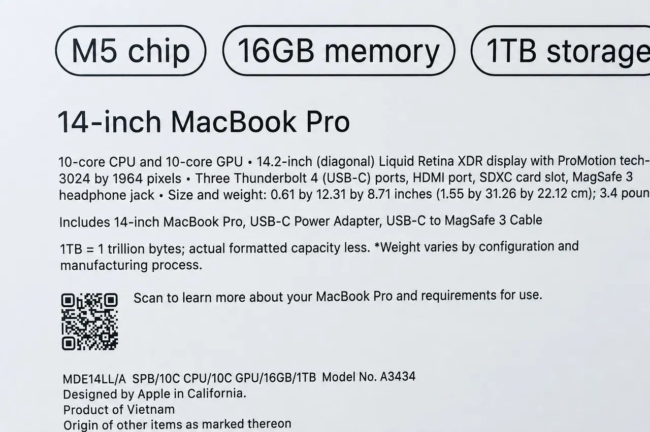 MacBook Pro M5 14inch 16GB/ 1TB SSD - space black  - Foto 2