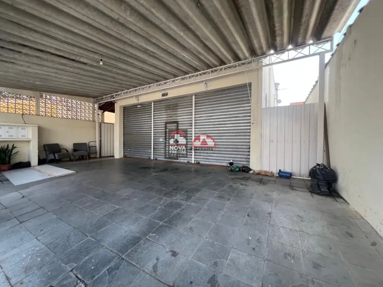 Sobrado com ponto comercial 300m² - Parque Industrial - Foto 2