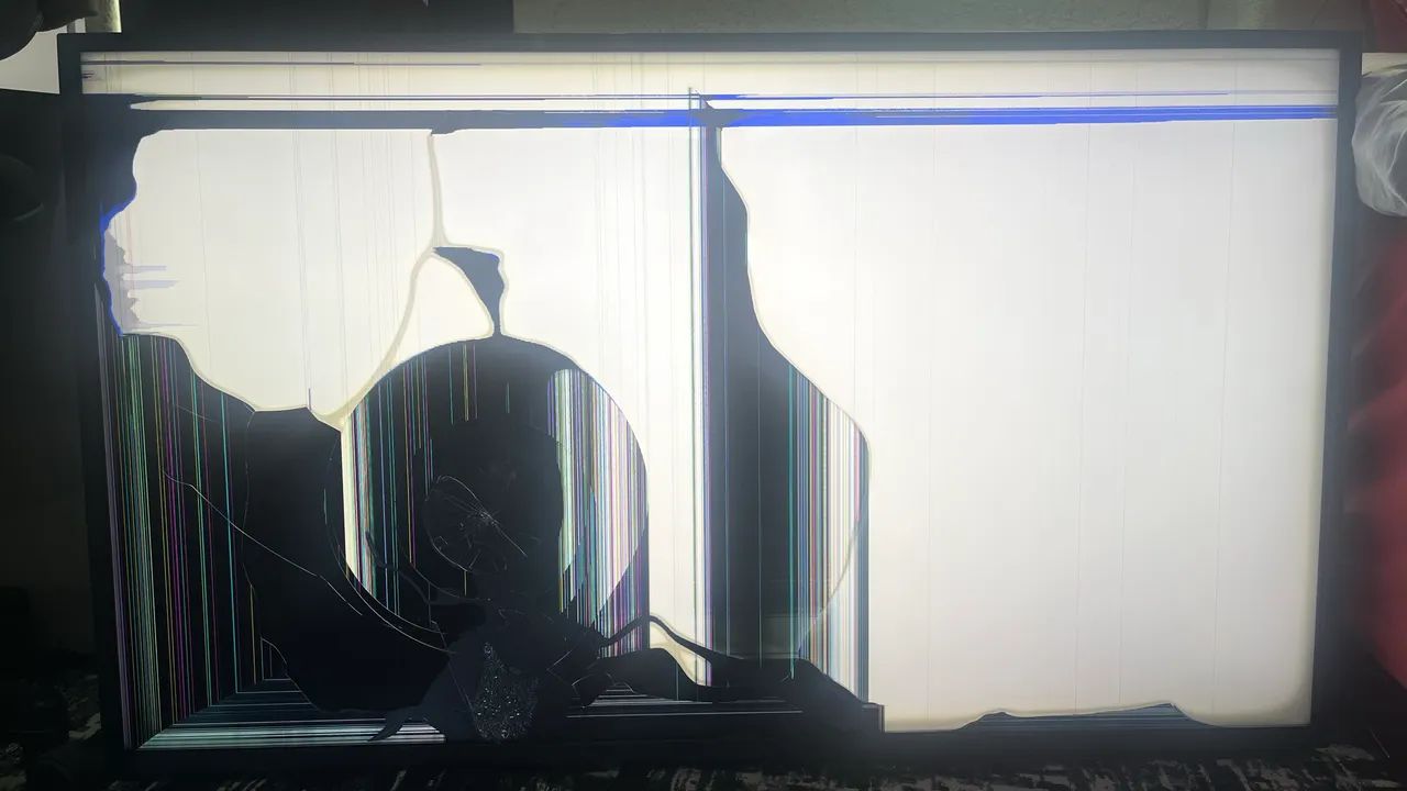 Tv Lg nano cell 50 ? com display trincado 