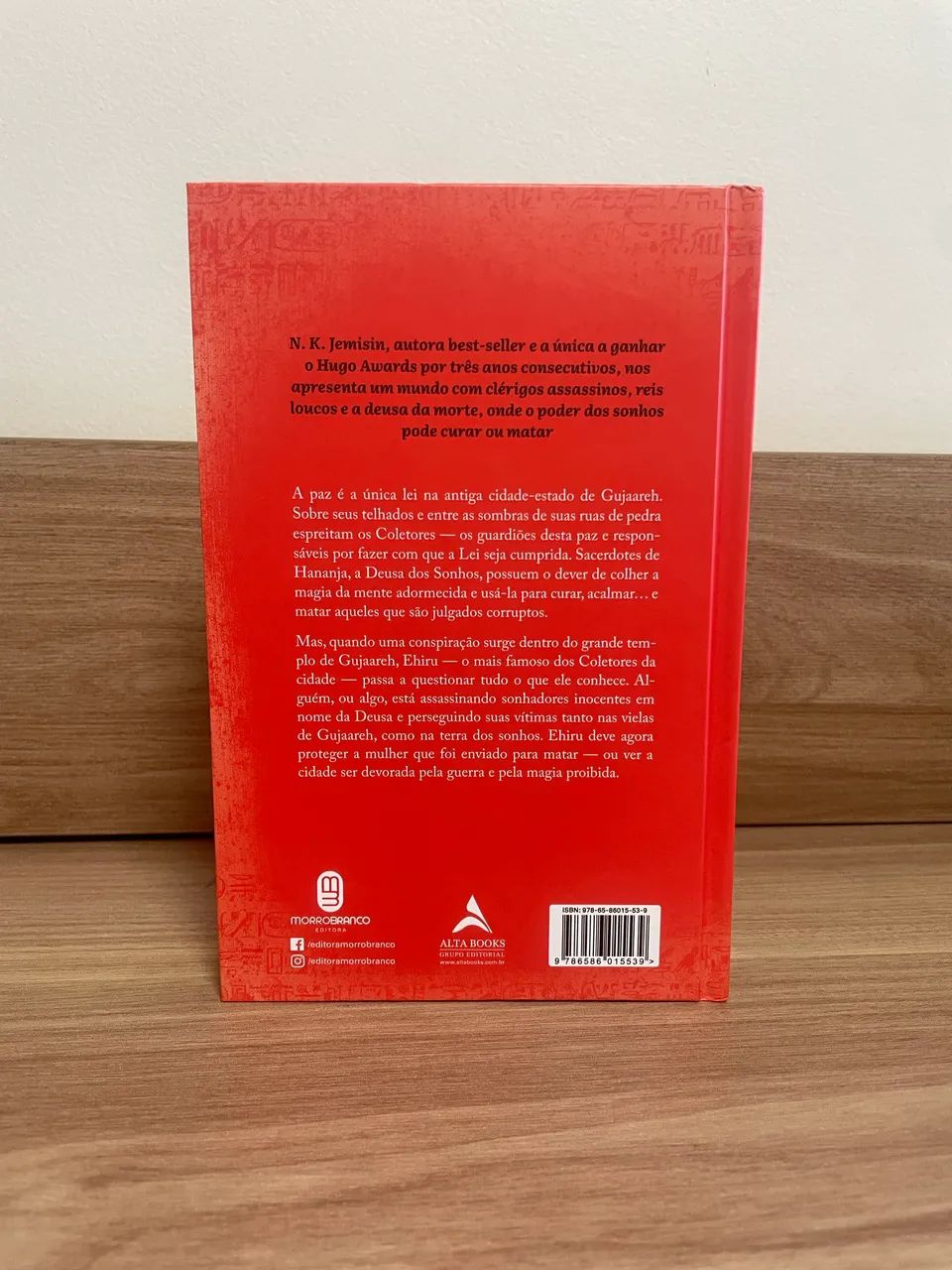 Livro Lua de Sangue, de N. K. Jemisin - Foto 2