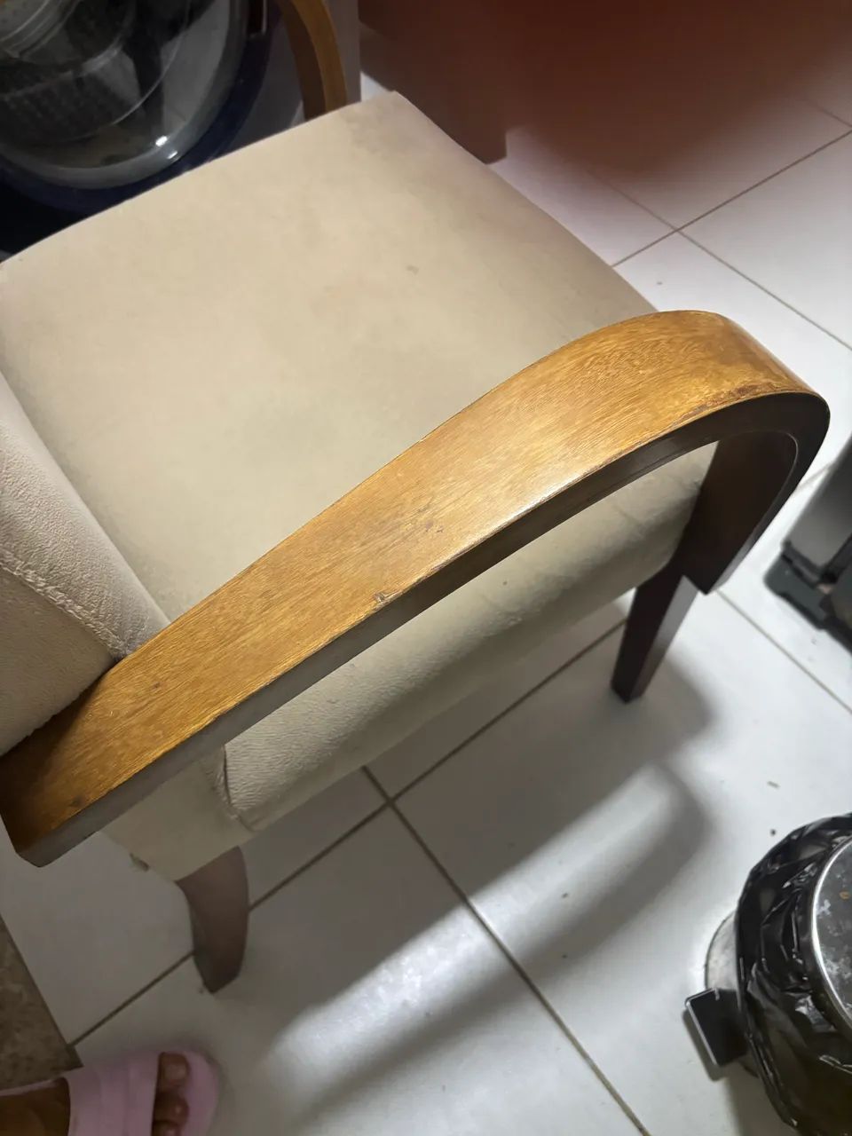 Duas cadeiras  sala de estar  con design de madeira. - Foto 3