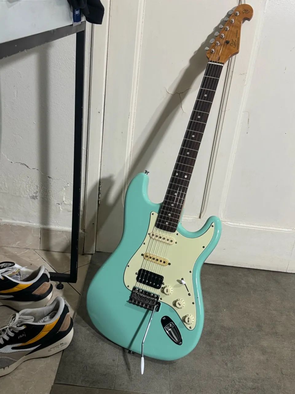 Guitarra stratocaster  - Foto 2