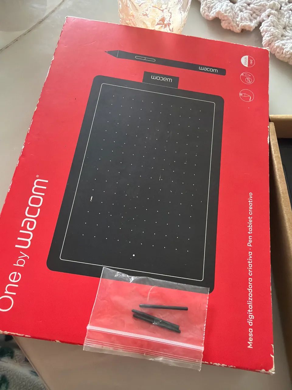 Mesa digitalizadora One by Wacom CTL-472 com caneta e cabo - Foto 2