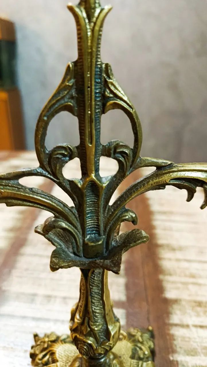 Castiçal de bronze antigo  - Foto 4