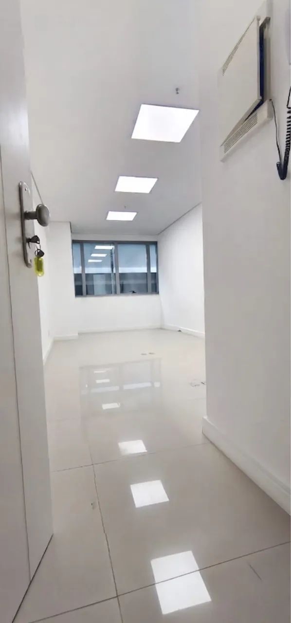 Sala Comercial Pronta para Uso no Square SC | 26m² de Sofisticação e Praticidade - Foto 2