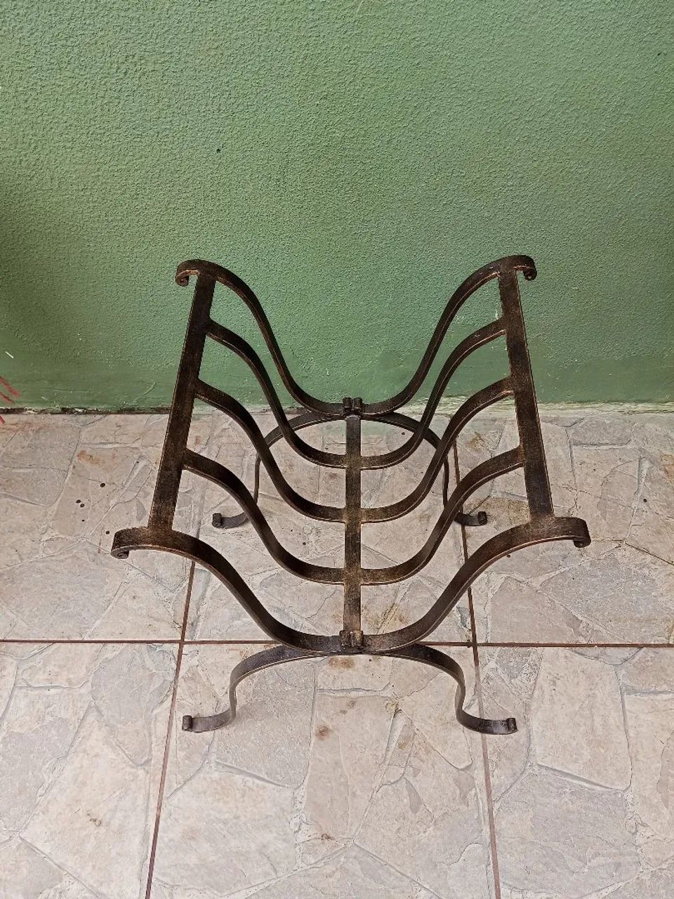 Revisteiro antigo 
