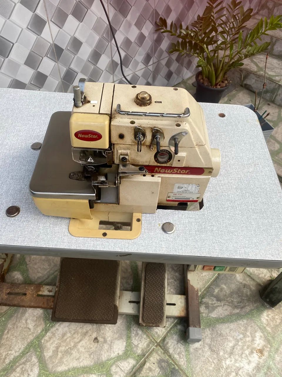 Máquina de costura - Foto 4
