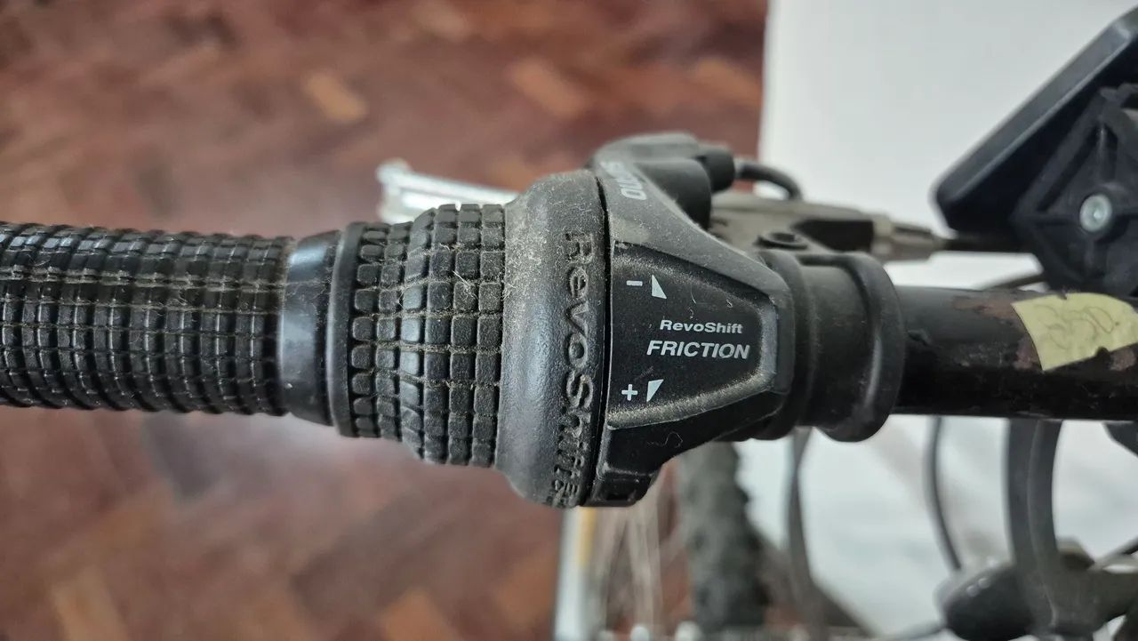 BICICLETA USADA EM BOM ESTADO - Foto 5