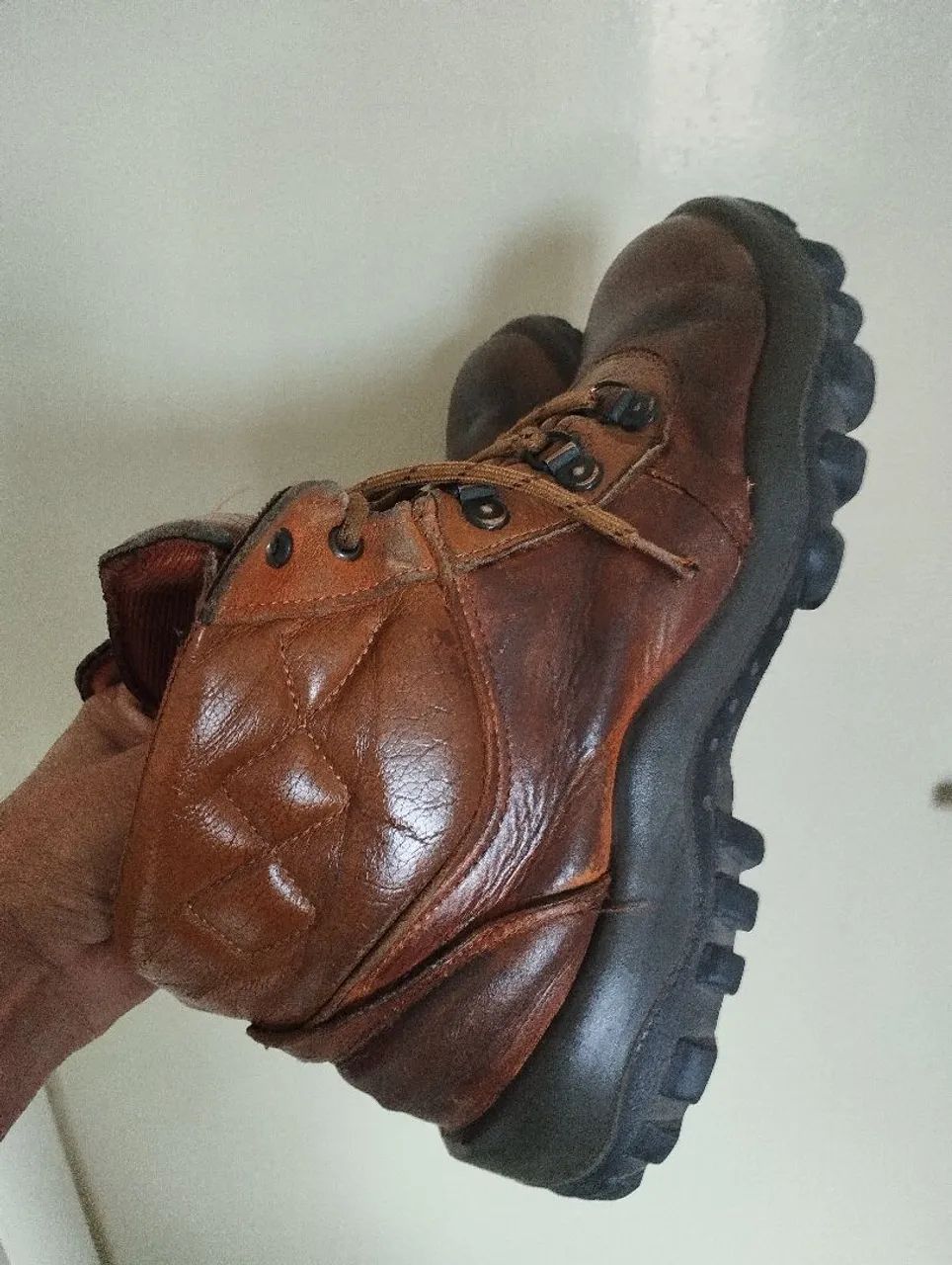 Bota de segurança original em couro legítimo número 42 