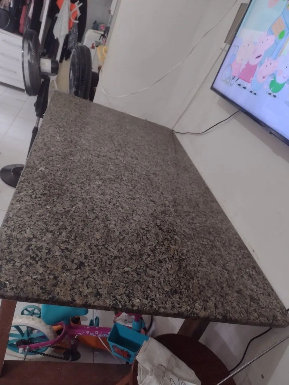 Vendo uma Pedra de mármore 