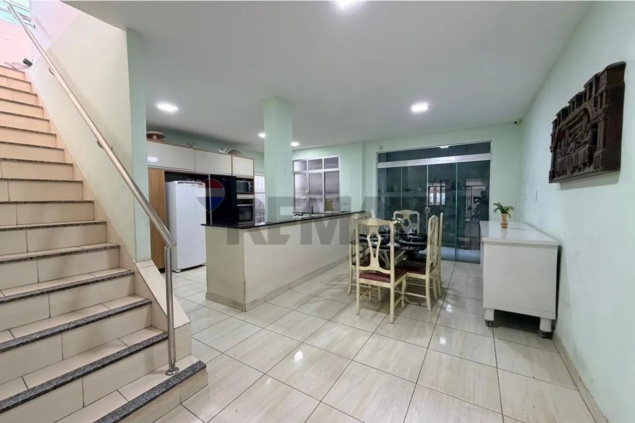 Casa Triplex no Betânia: Espaço e Conforto - Foto 4