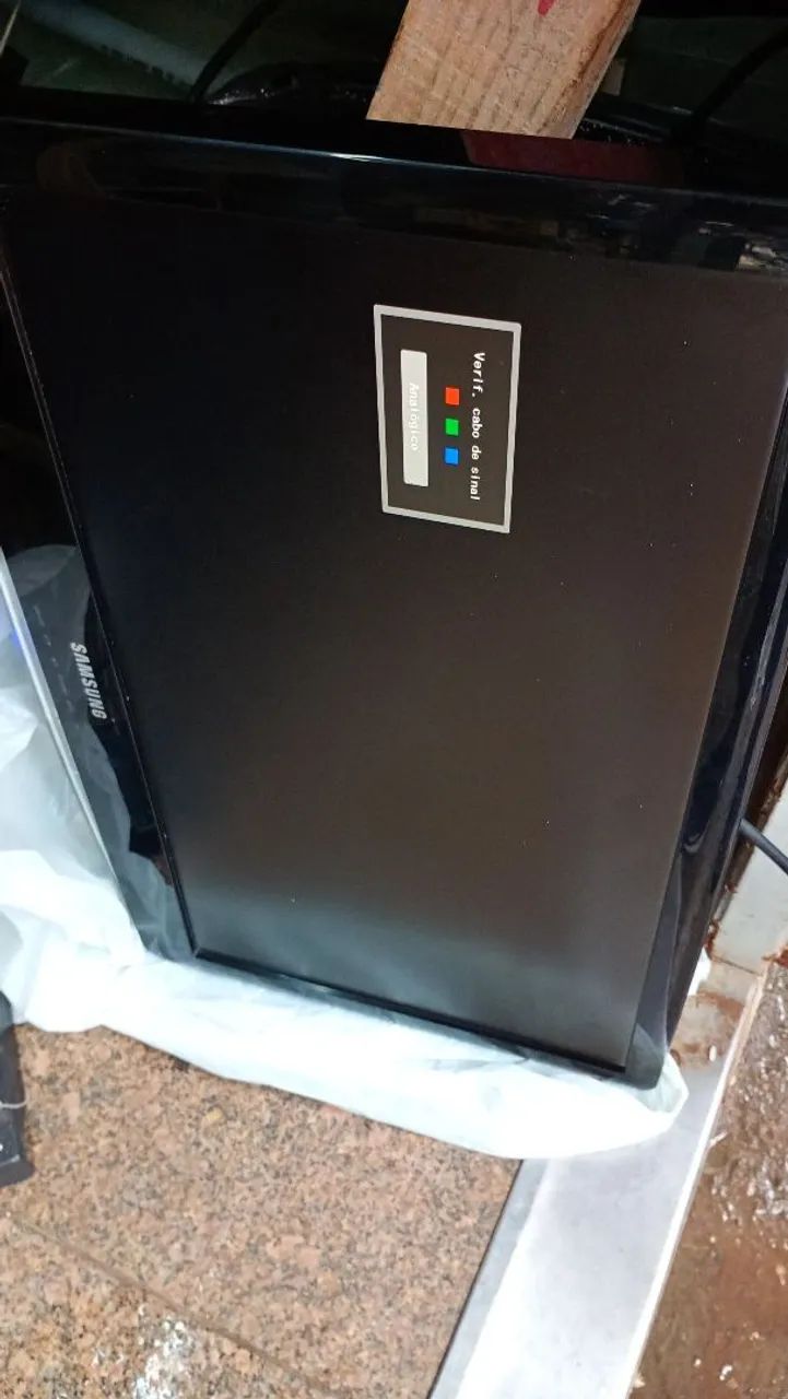 TELA computador Samsung 24 polegadas 