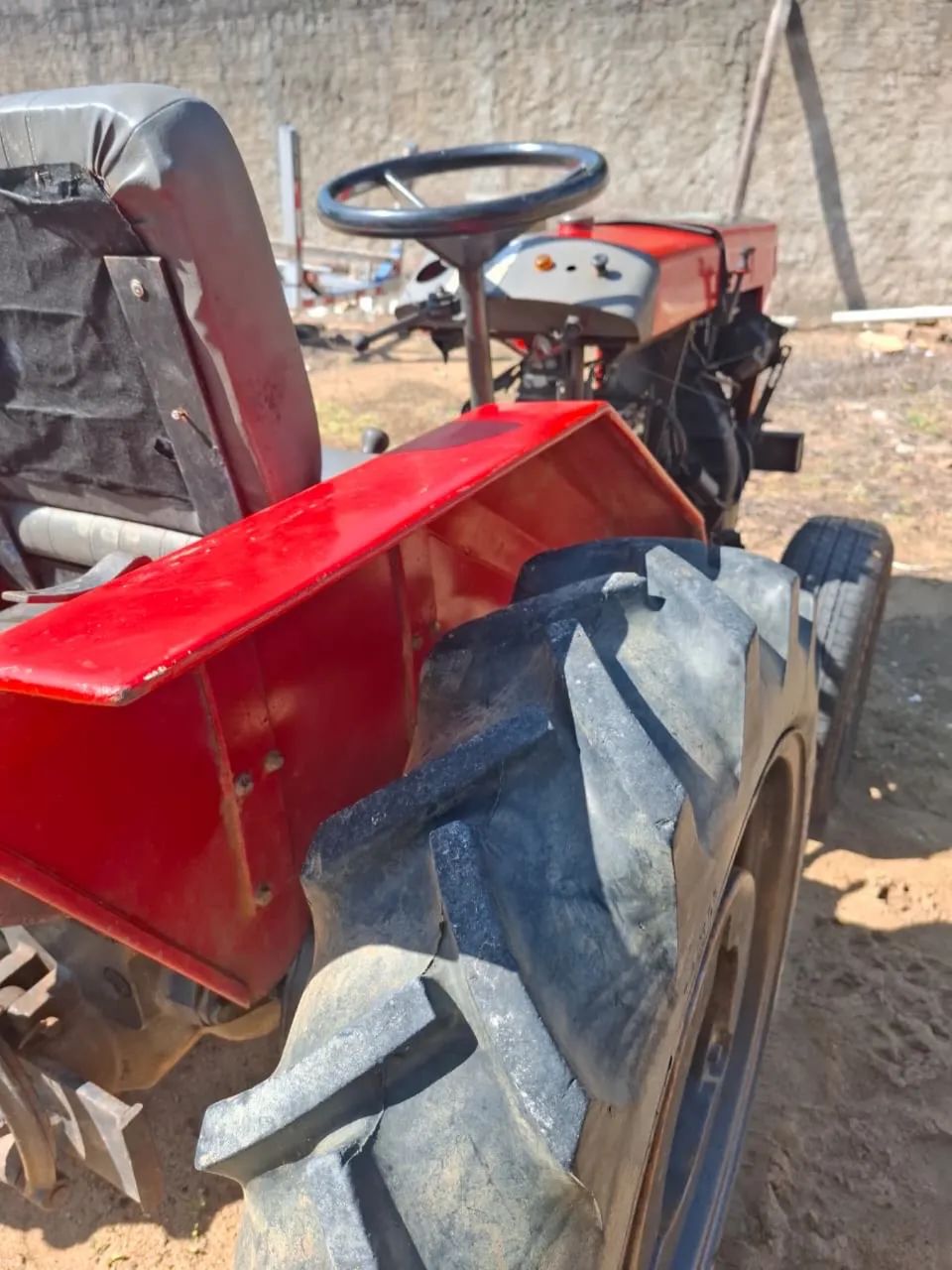 Vende-se trator Agrale 4100 - Foto 5