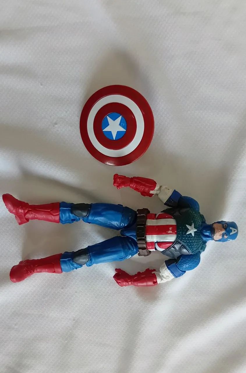 Capitão América Marvel Legends 