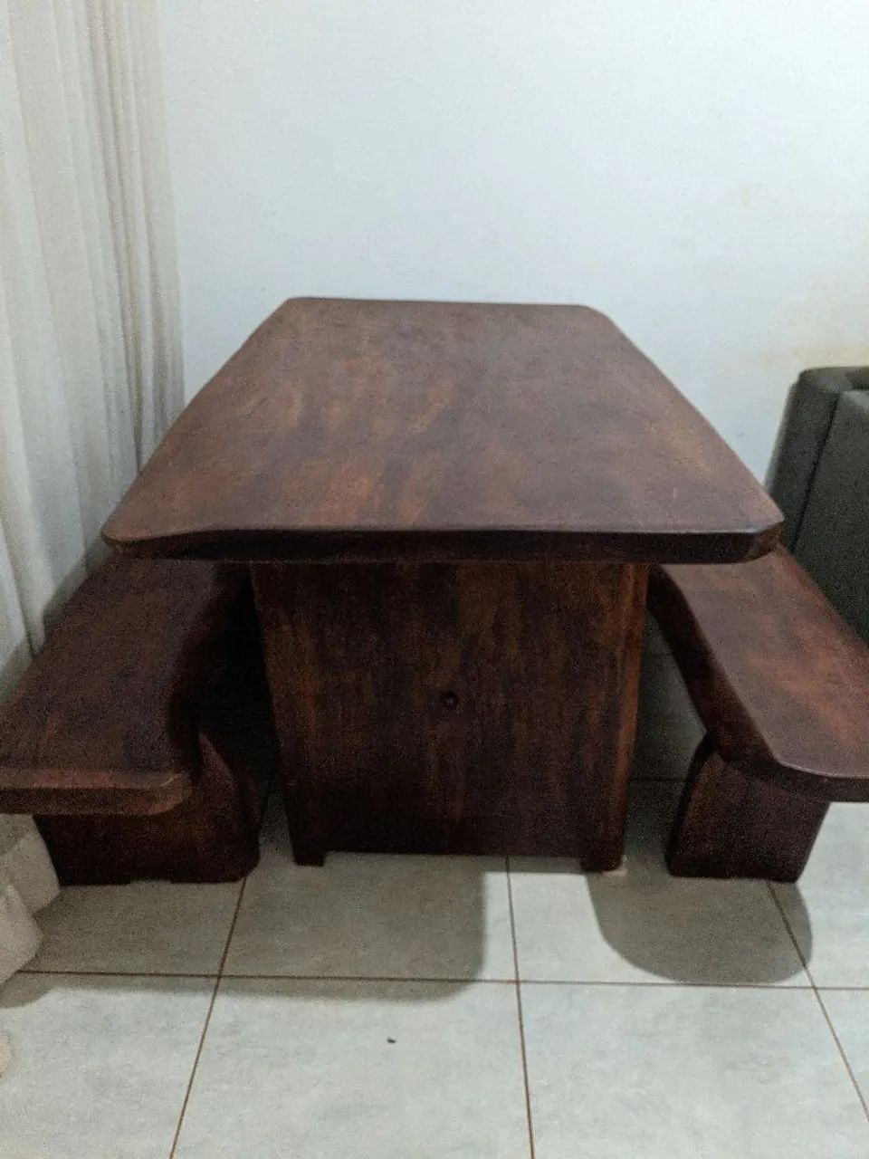 Mesa de madeira maciça  - Foto 2