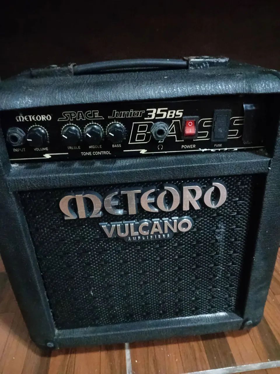 Cubo meteoro vulcano 