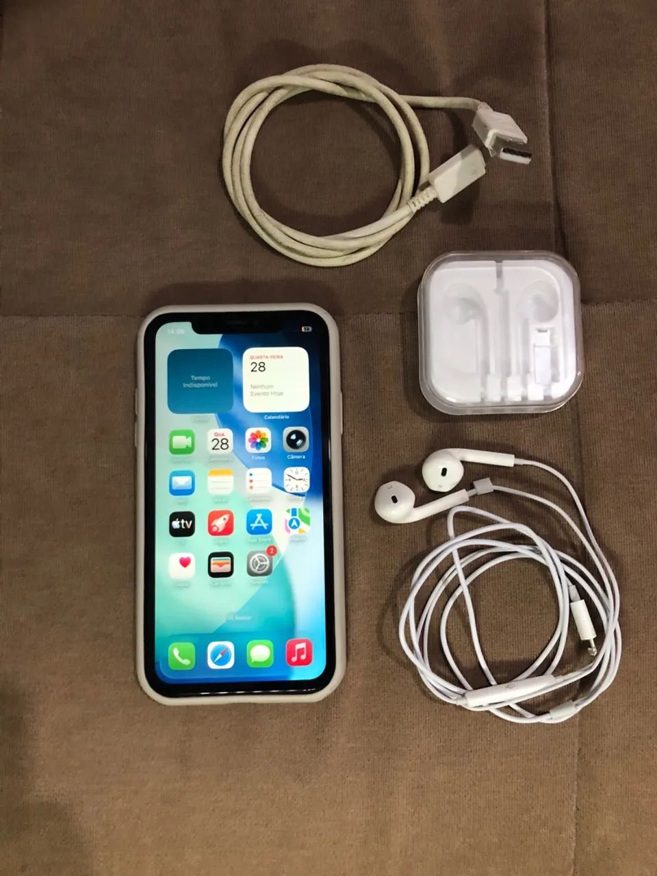 iPhone 11 128gb com fone e capinha 