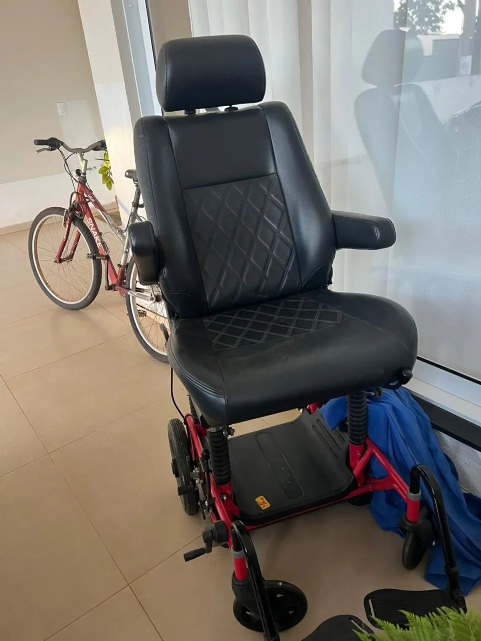 Cadeira Adaptada para carros  - Foto 3
