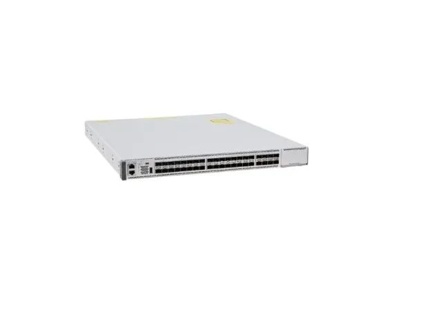 Switch Cisco C9500-40X-E 40 portas de 10 Gigabit SFP+ Layer 3
