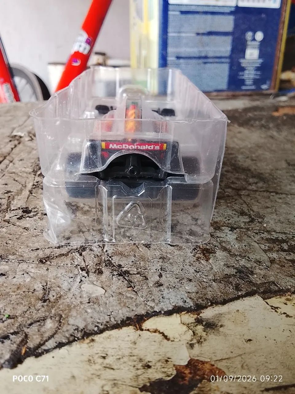 Miniatura de fórmula 1 da McDonald's  - Foto 4