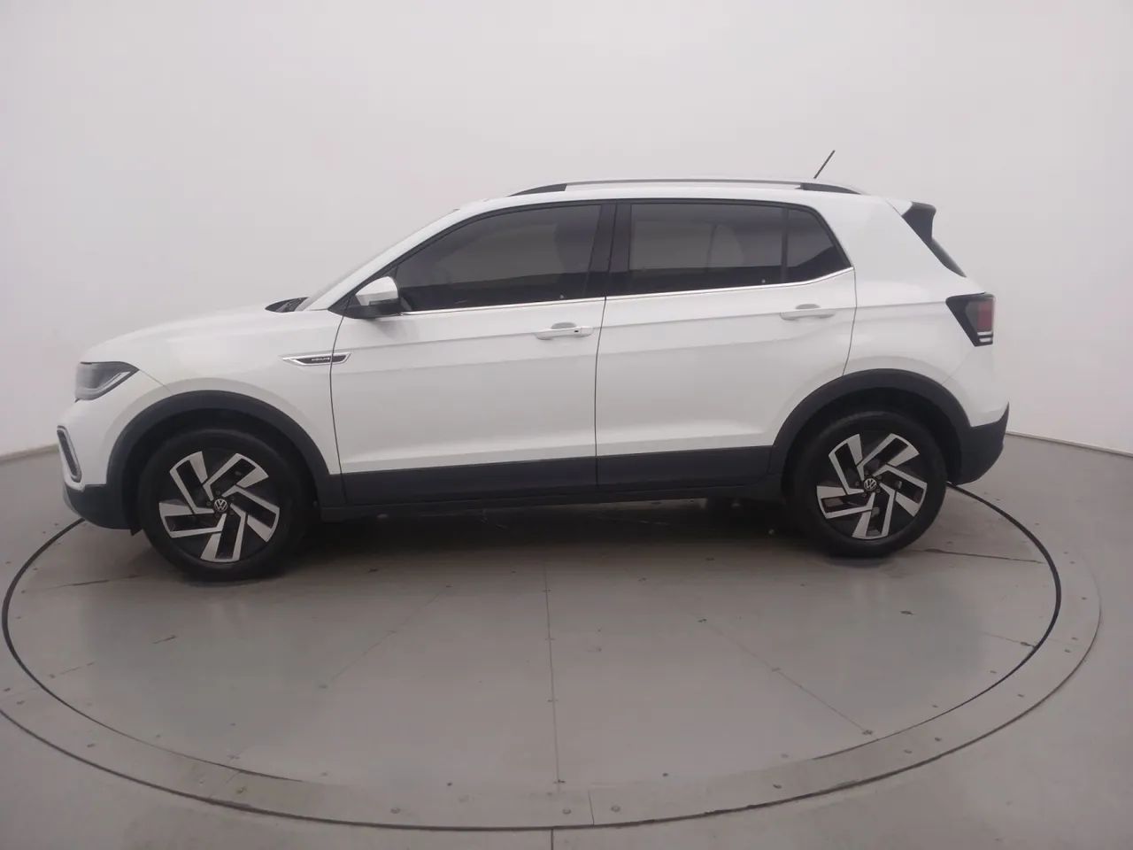 Volkswagen T-Cross Highline 1.4 TSI Flex 16V 5P AUT, foto 2 de 18