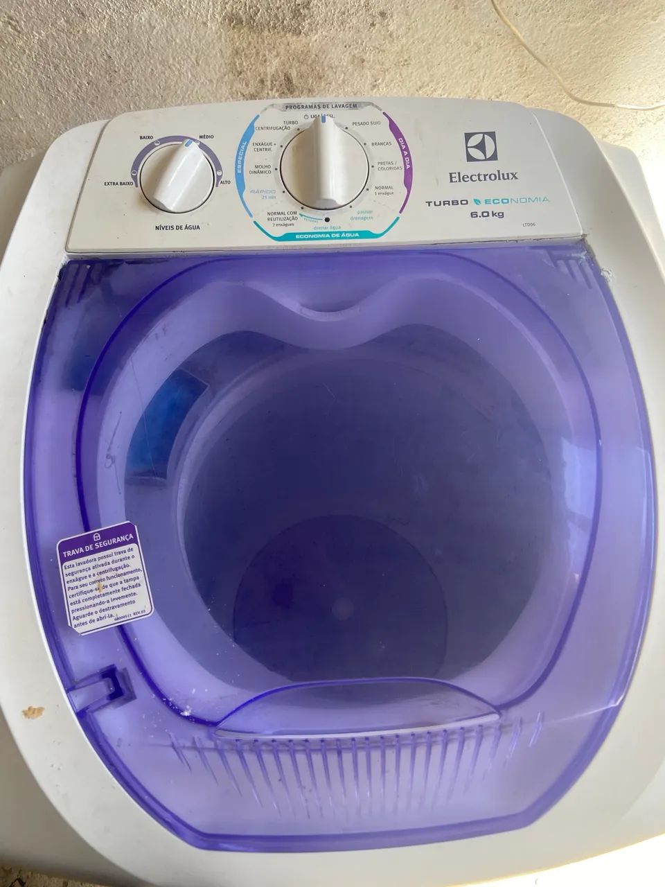Vendo máquina de lavar estragada  - Foto 2