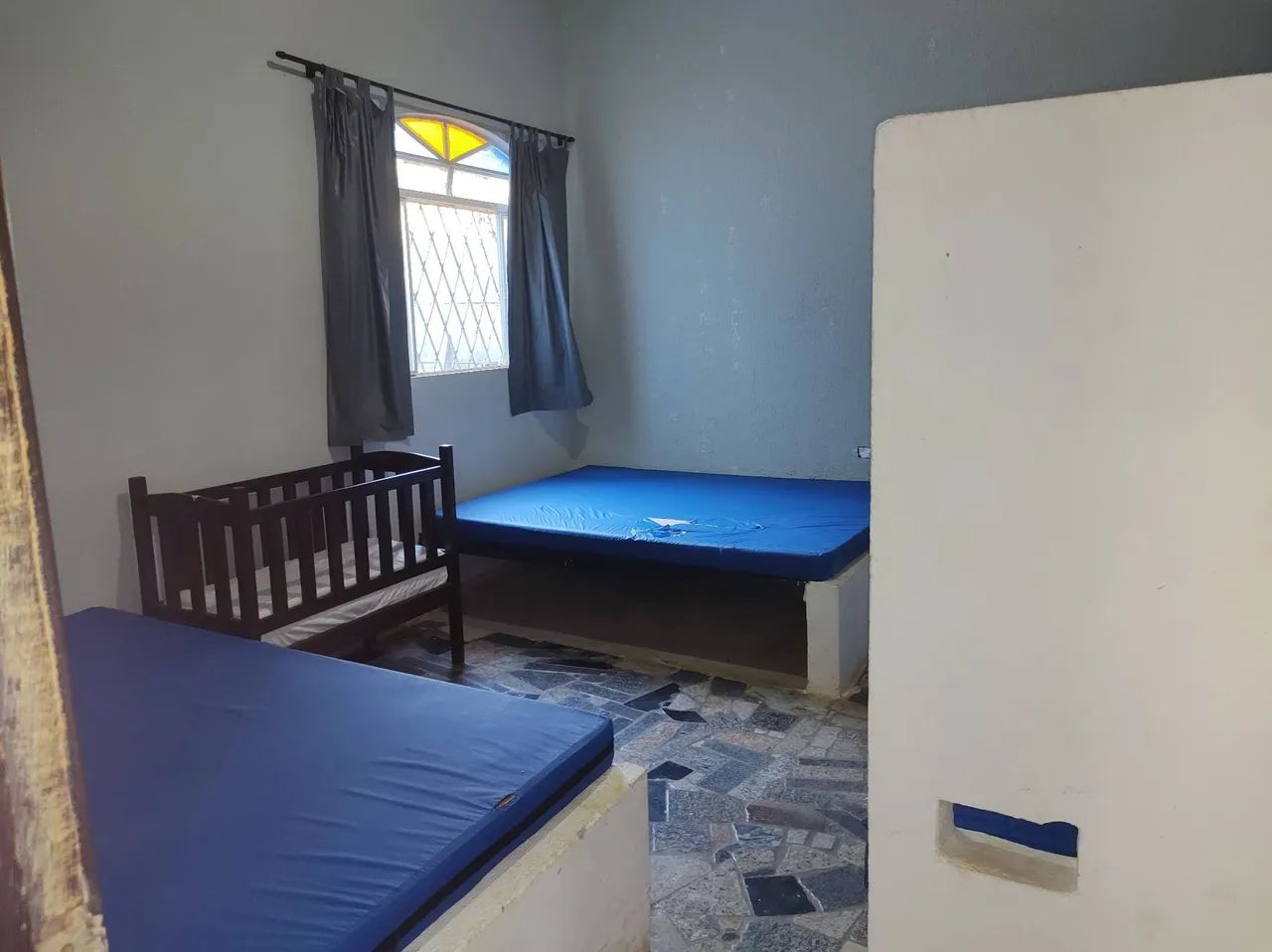 Sítio de 3.200m² em Juatuba - PORTEIRA FECHADA. Casa grande de 300m², a 2km do Centro.  - Foto 12