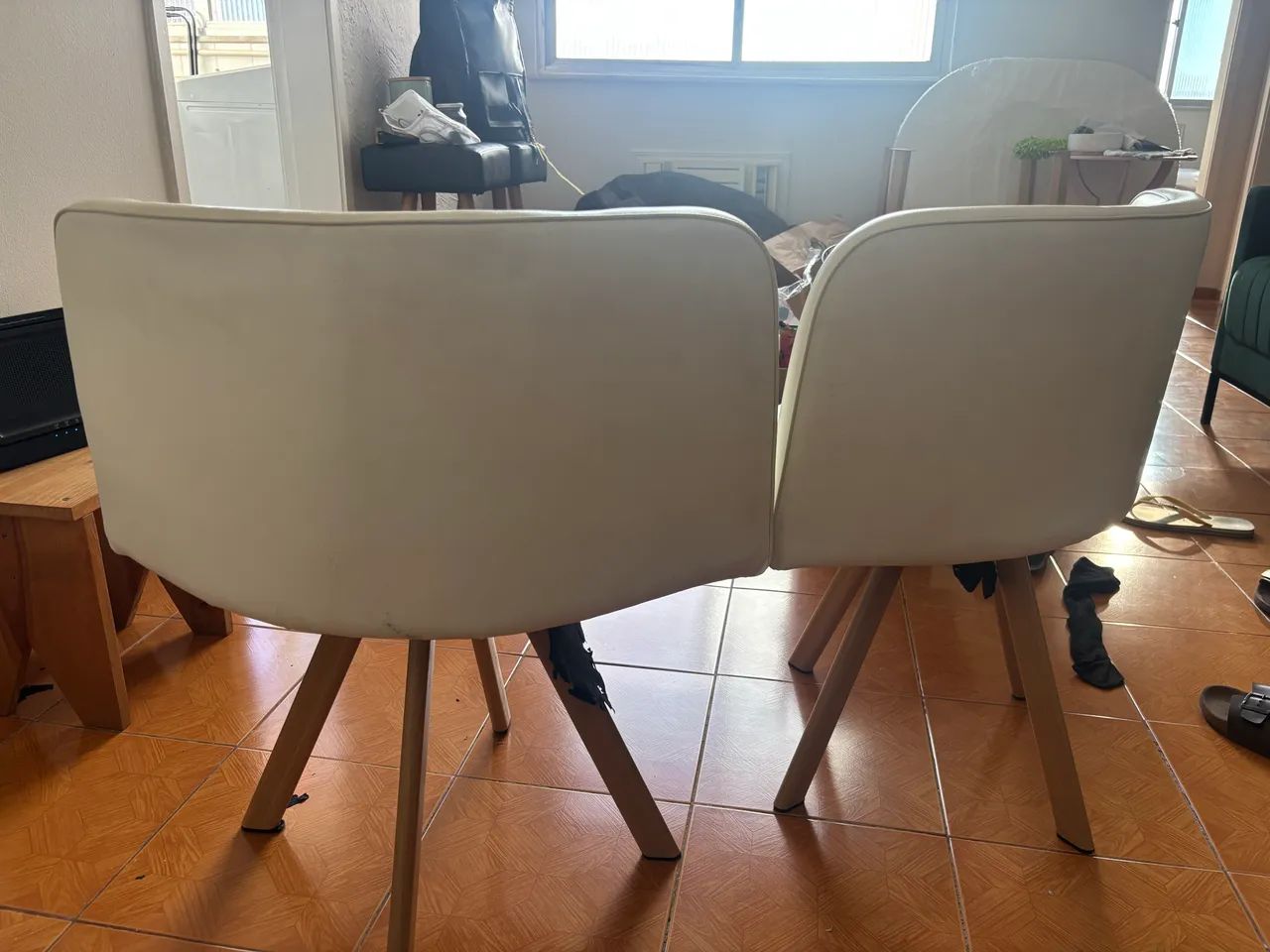 Mesa Pizza Sodimac com 4 Cadeiras | Seminova - Foto 3