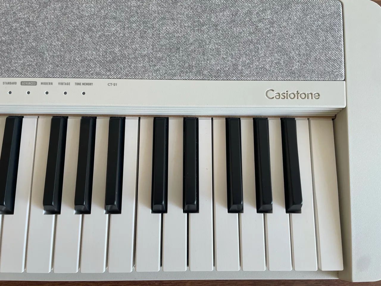 Teclado Casio CT S1 White + módulo bluetooth (excelente estado) - Foto 3