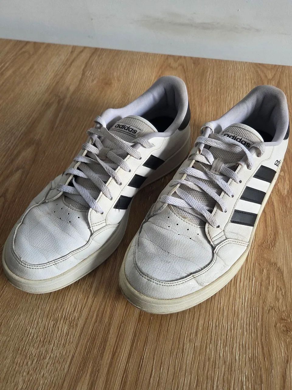 Tenis Adidas 43